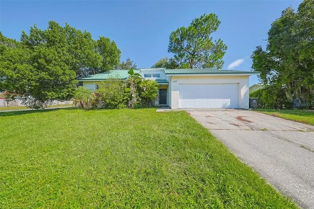 128 Lake Thomas Drive, WINTER HAVEN