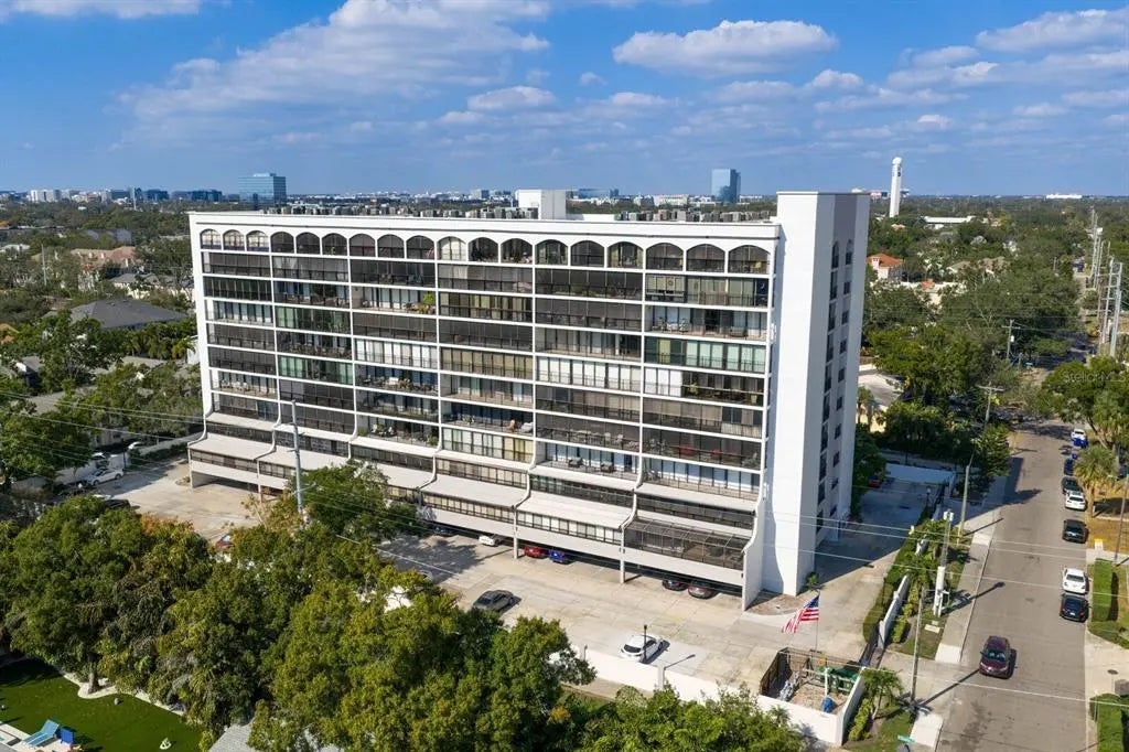 3211 W Swann Avenue 204, TAMPA