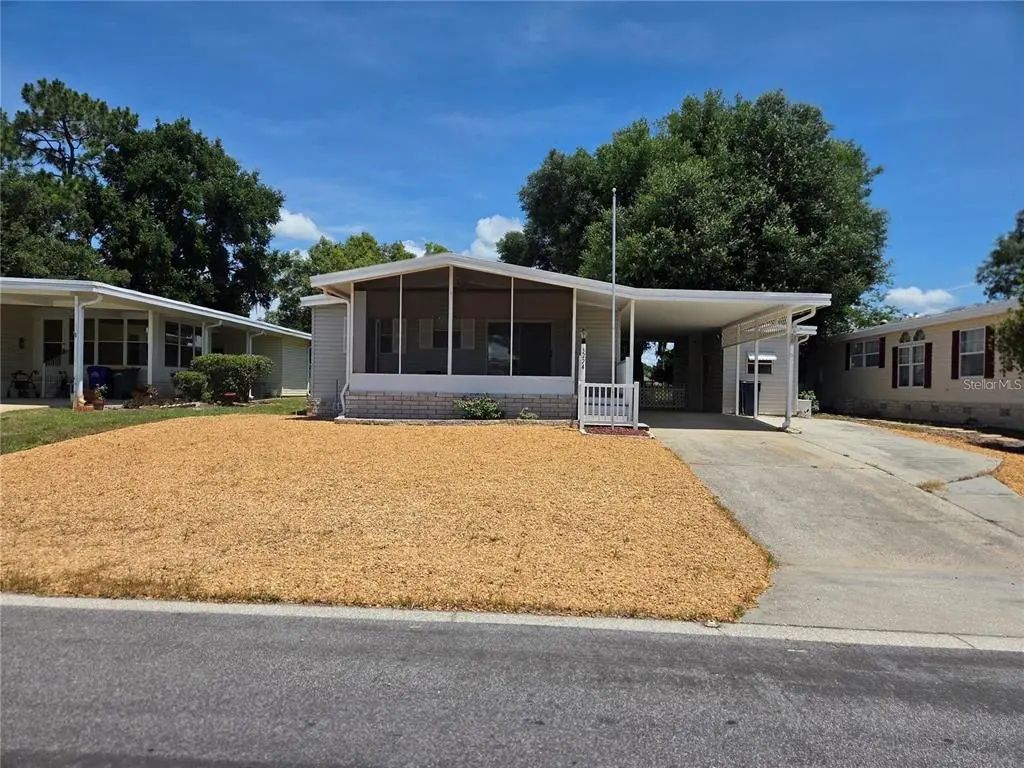 3224 Manatee Road, TAVARES