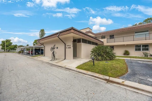 9945 47th Ave N 203, ST PETERSBURG