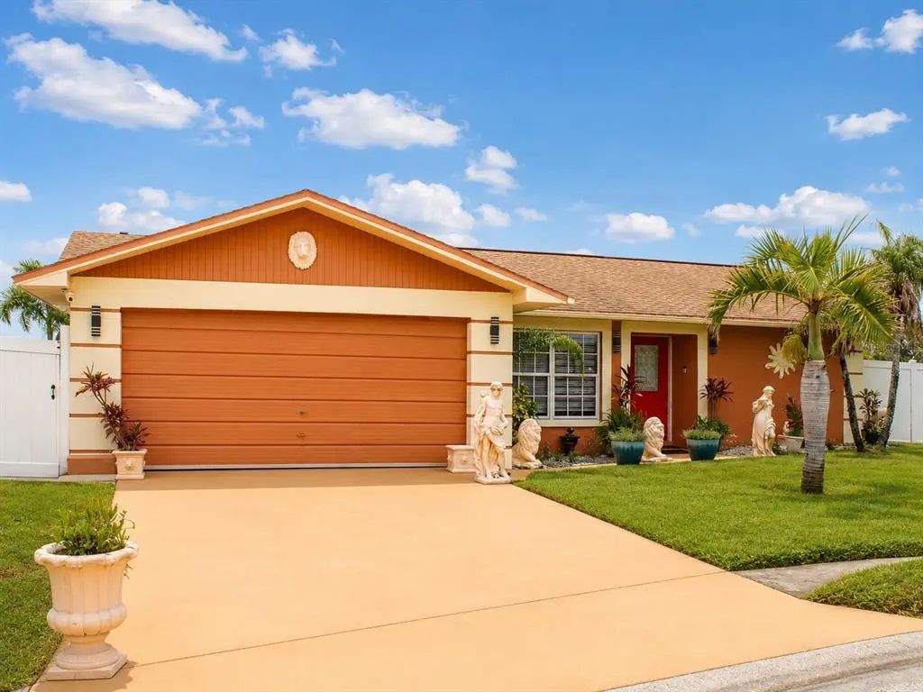 3513 Westminister Court, HOLIDAY