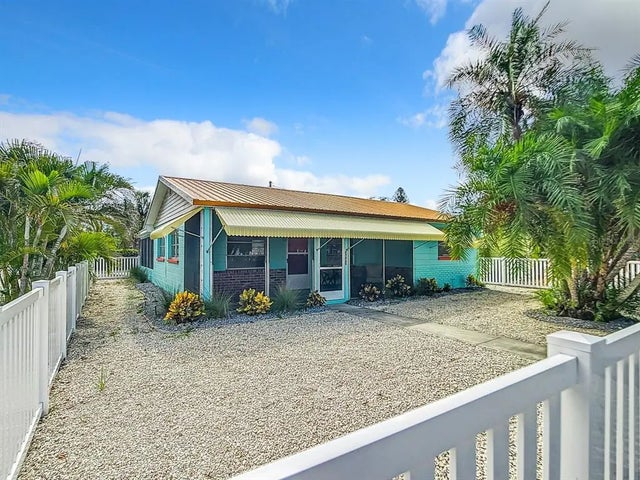 3002 Dupont Street S, GULFPORT