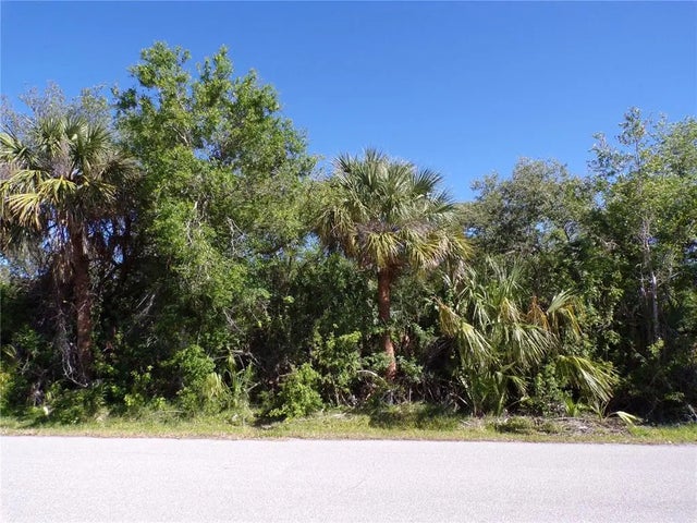 26046 Scham Road, PUNTA GORDA