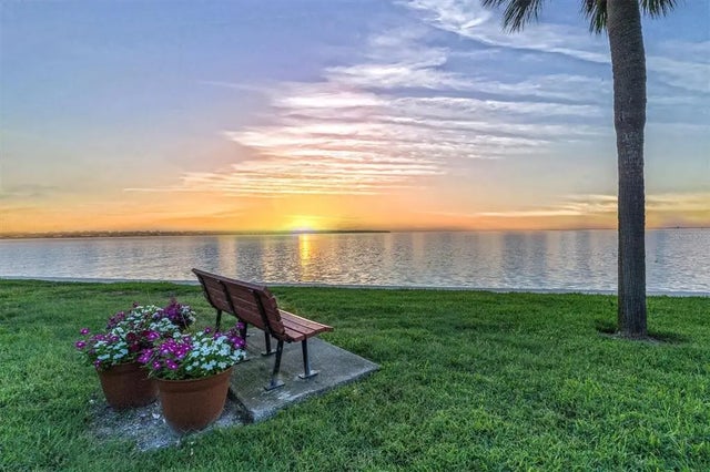 7540 Sunshine Skyway Lane S P10, ST PETERSBURG