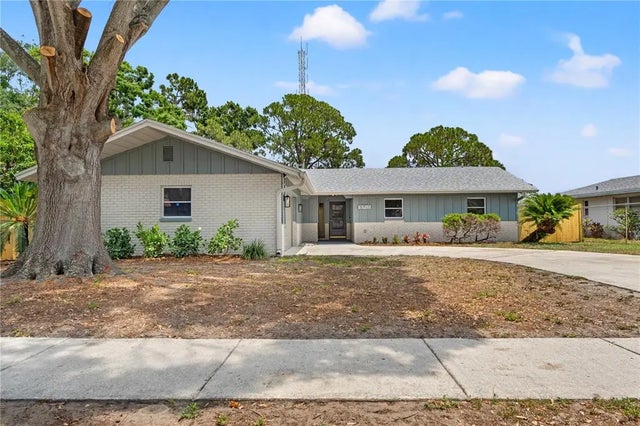 13211 111th Lane, LARGO