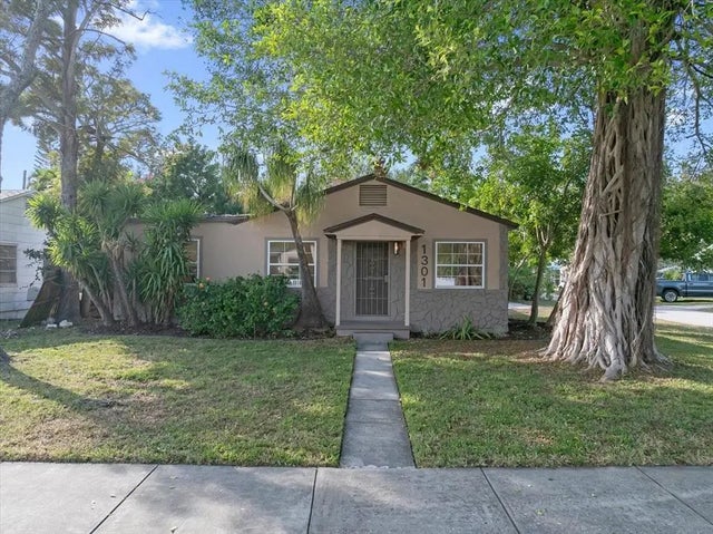 1301 56th Street S, GULFPORT