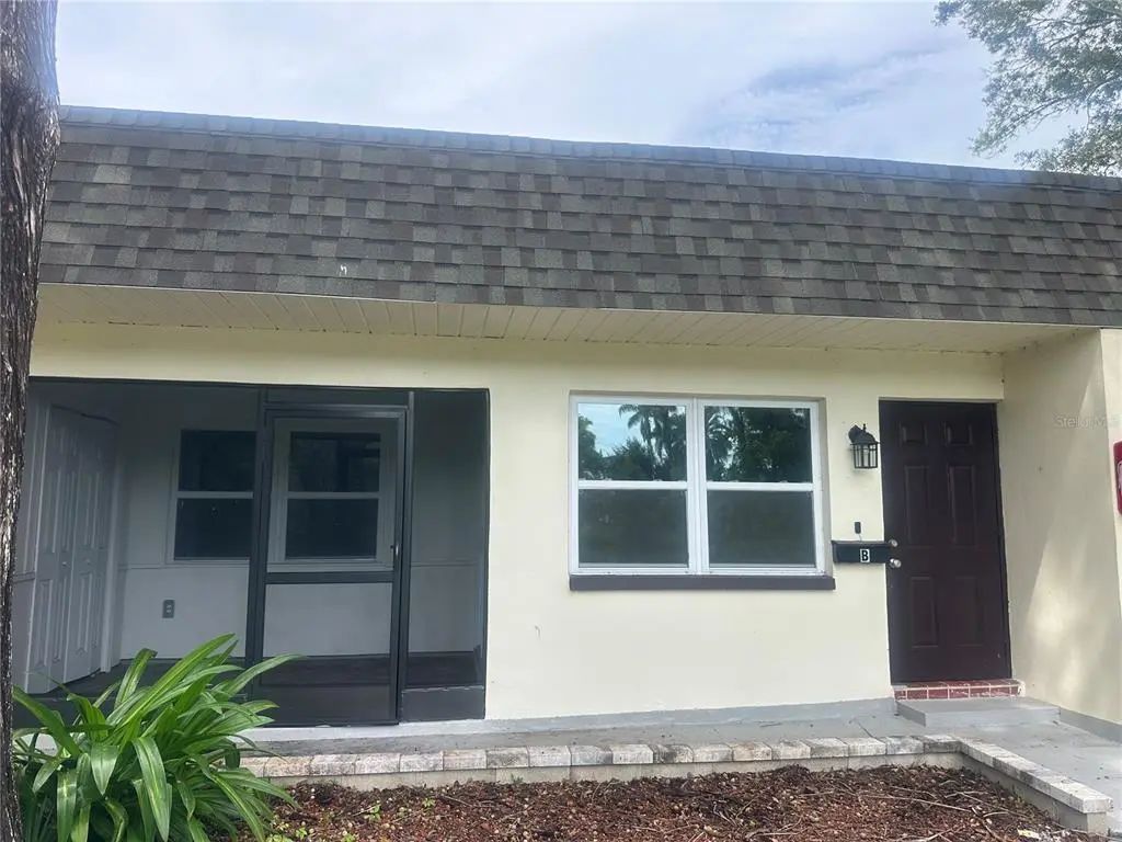 558 Clearwater Largo Road N B, LARGO