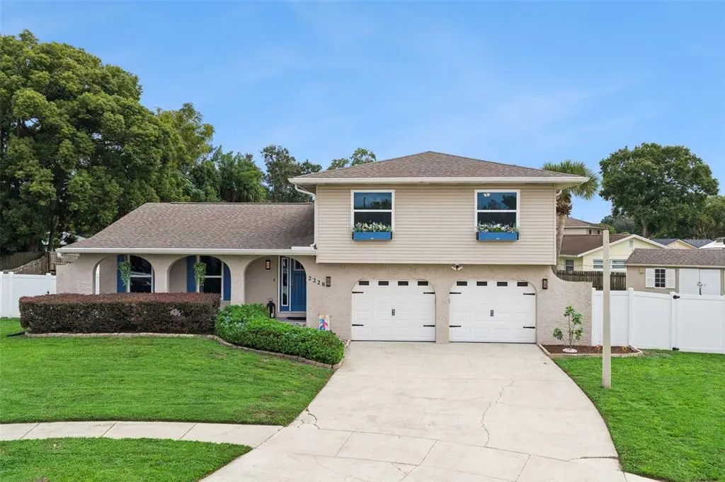 2228 King Charles Court, WINTER PARK