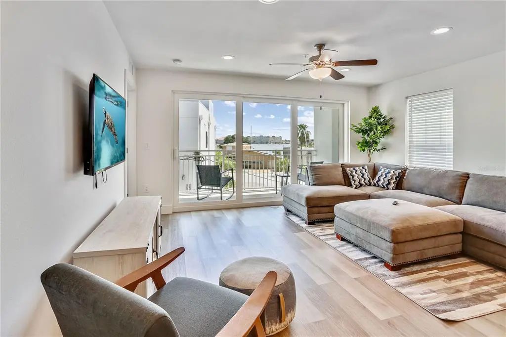 15305 1st Street E 305, MADEIRA BEACH
