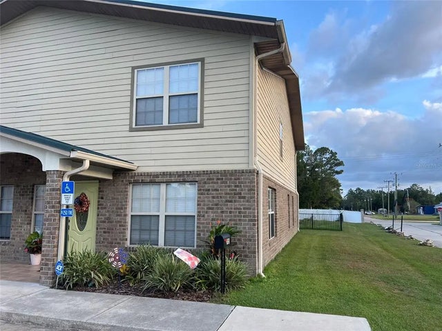 705 Se Townhomes Boulevard, LAKE BUTLER