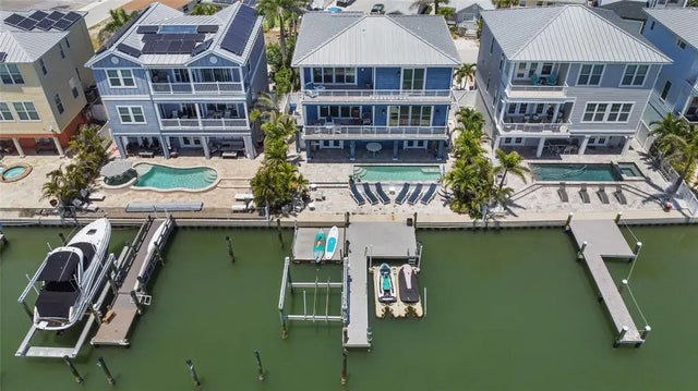 460 137th Avenue Circle, MADEIRA BEACH