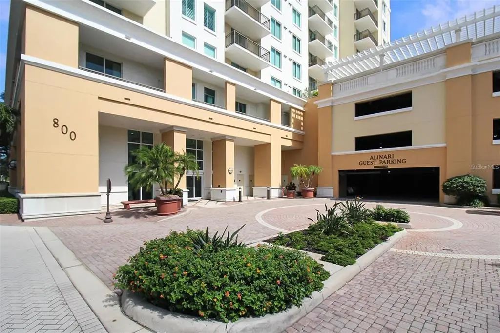 800 N Tamiami Trail 1006, SARASOTA