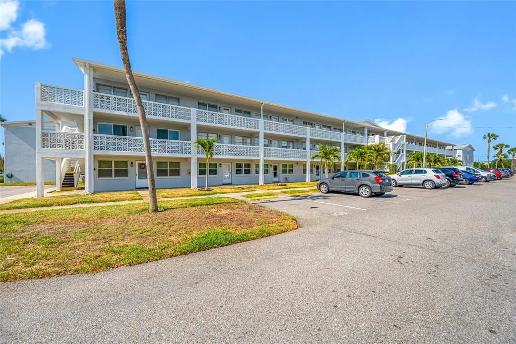 1001 77th Avenue N 308, ST PETERSBURG