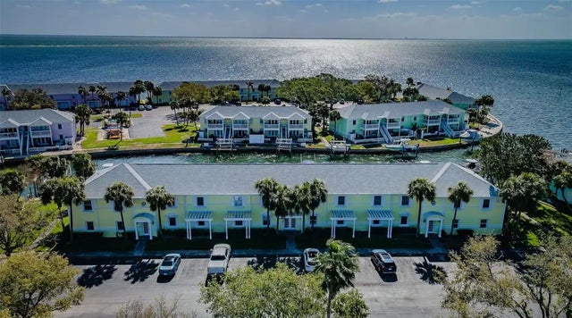5196 Beach Drive Se B, ST PETERSBURG
