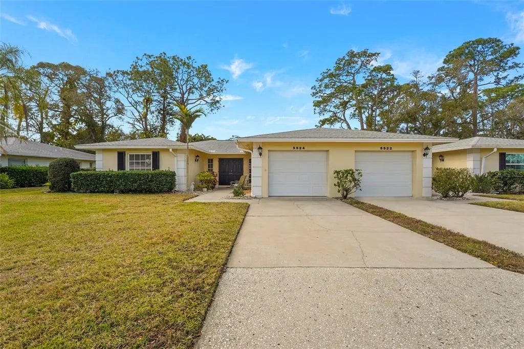 5524 Palm Aire Drive 5524, SARASOTA