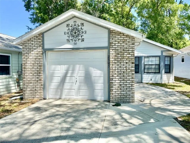 2305 Ne 40th Avenue, OCALA