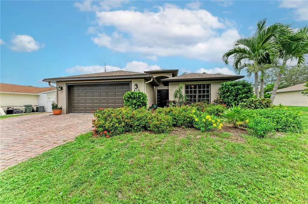1495 Ringtail Road, VENICE