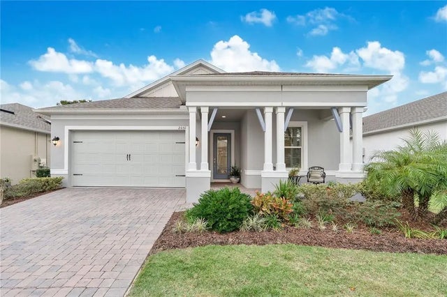 2051 Flora Pass Place, KISSIMMEE