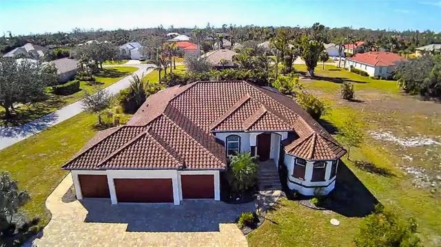 2 Windward Road, PLACIDA