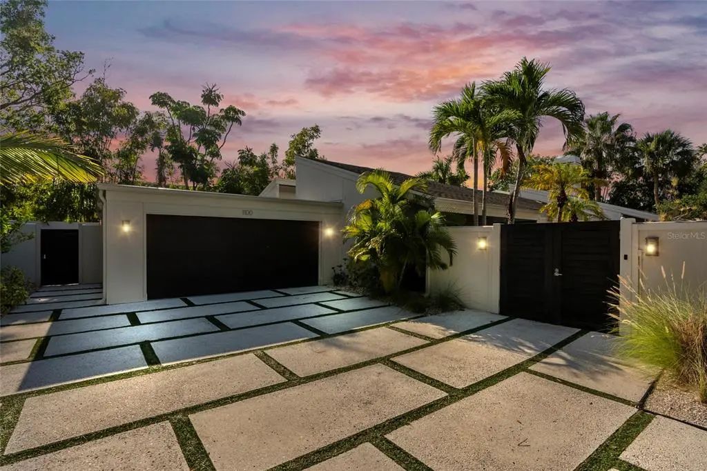 1100 Westway Drive, SARASOTA