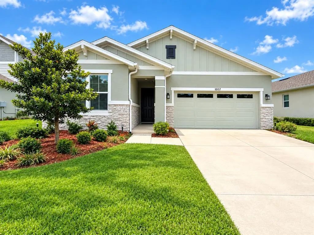 10157 Spring Lake Dr, CLERMONT