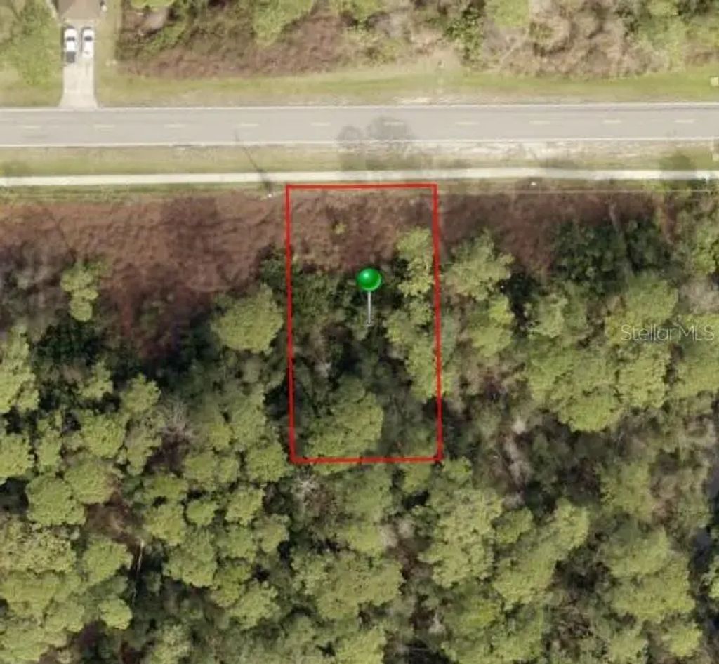 2705 Captain Drive, DELTONA
