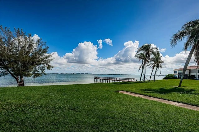 6211 Sun Boulevard 112, ST PETERSBURG