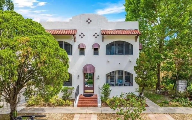 3303 W Empedrado Street 1, TAMPA
