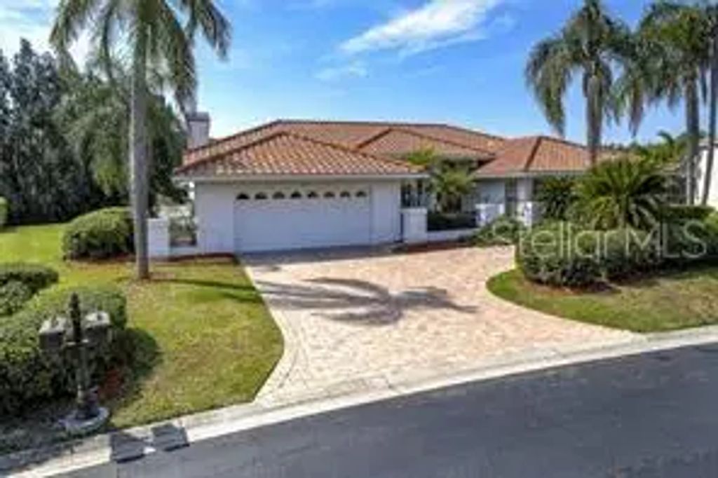 4931 Fallcrest Circle, SARASOTA