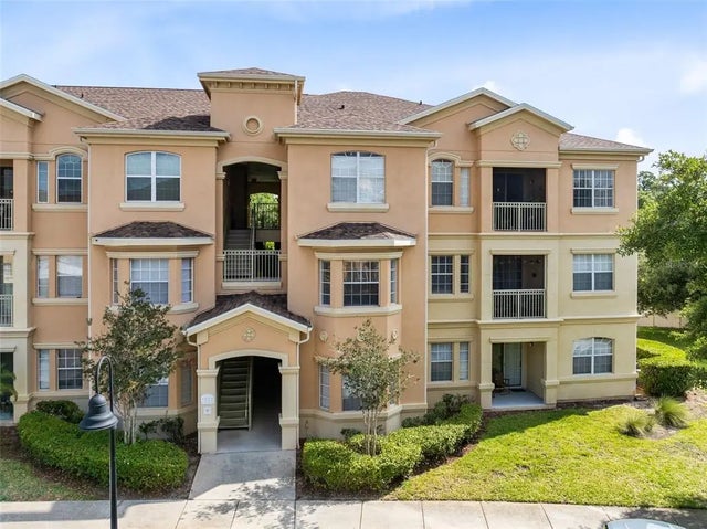 422 Terrace Ridge Circle 422, DAVENPORT