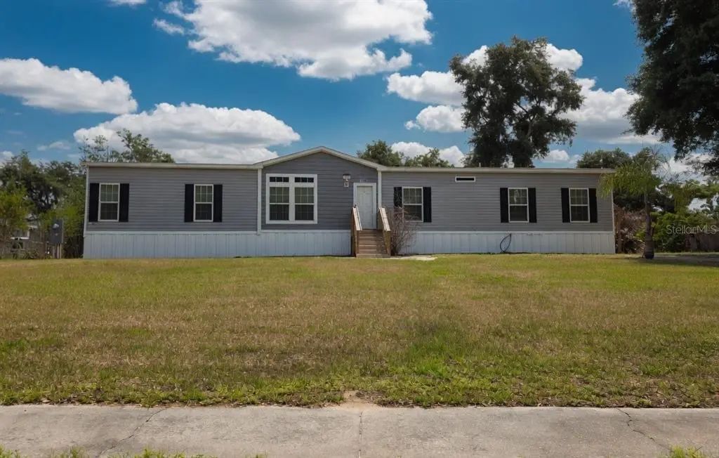 10617 Skewlee Gardens Drive, THONOTOSASSA