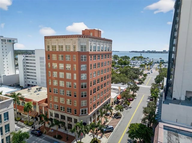 1330 Main Street 3, SARASOTA