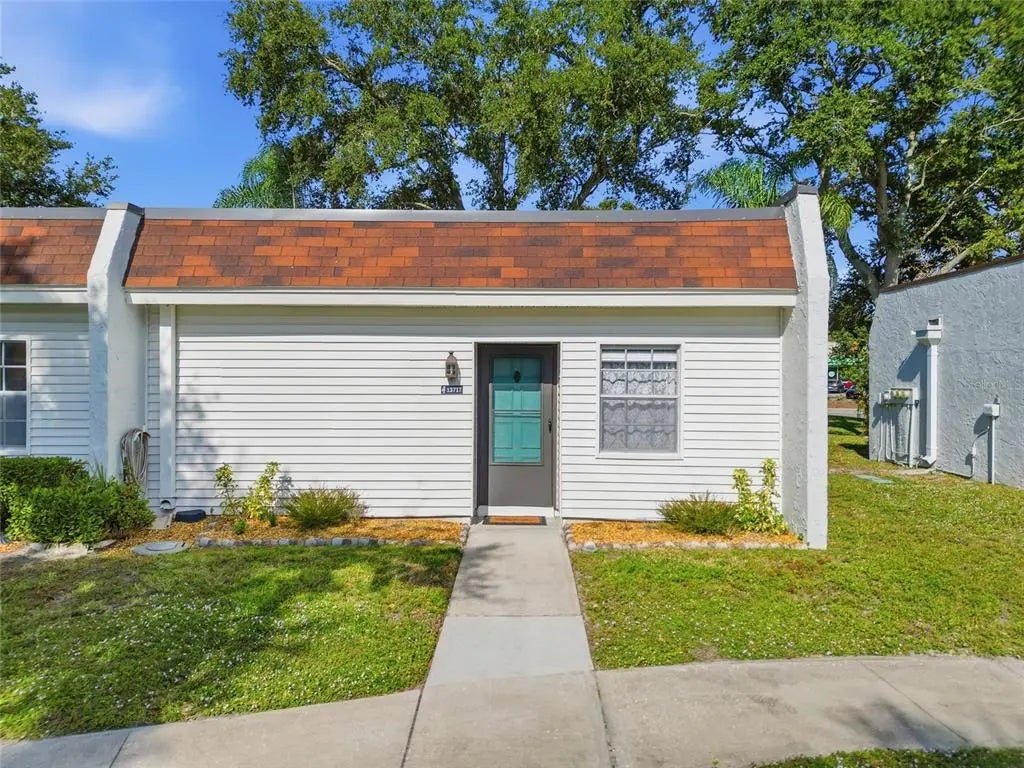 13717 Mission Oaks Boulevard, SEMINOLE