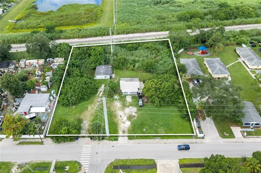 2305 Mango Avenue, SARASOTA