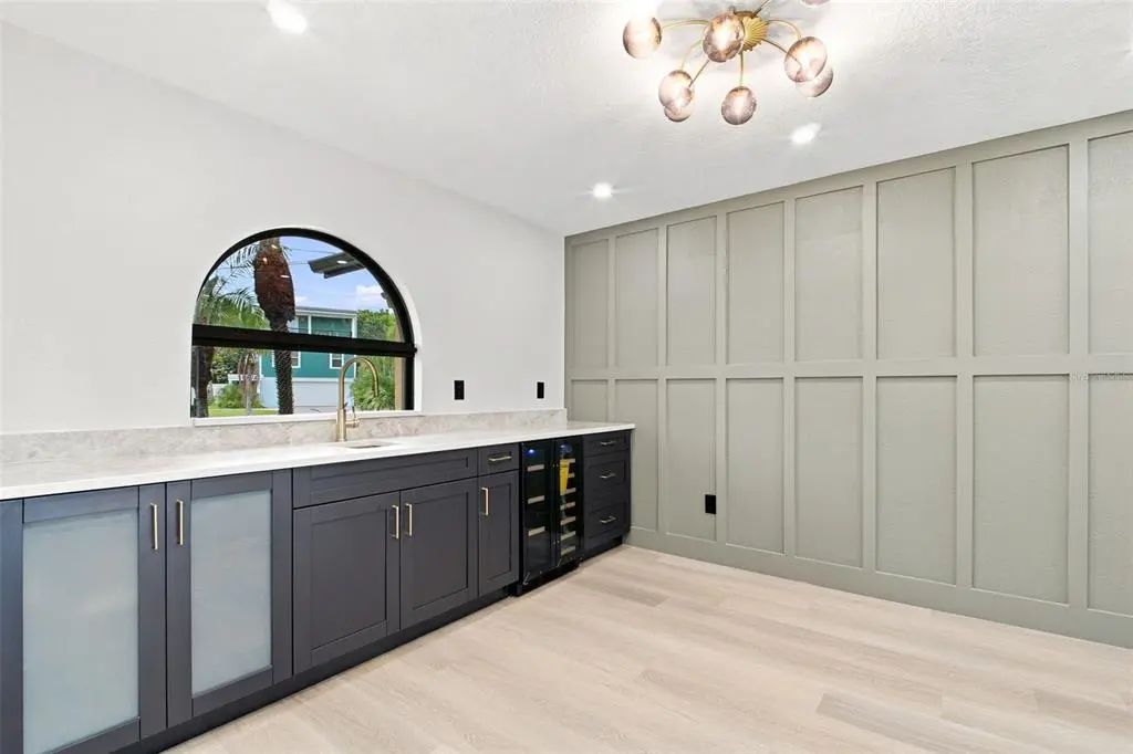 15 of 73 - 15918 Redington Drive, REDINGTON BEACH, FL