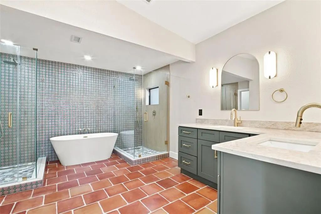 31 of 73 - 15918 Redington Drive, REDINGTON BEACH, FL
