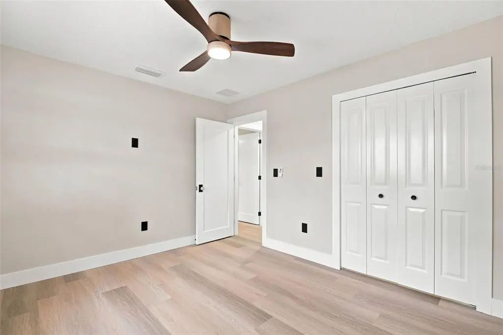 37 of 73 - 15918 Redington Drive, REDINGTON BEACH, FL