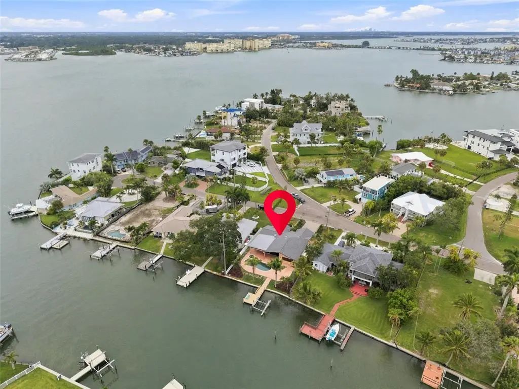 67 of 73 - 15918 Redington Drive, REDINGTON BEACH, FL