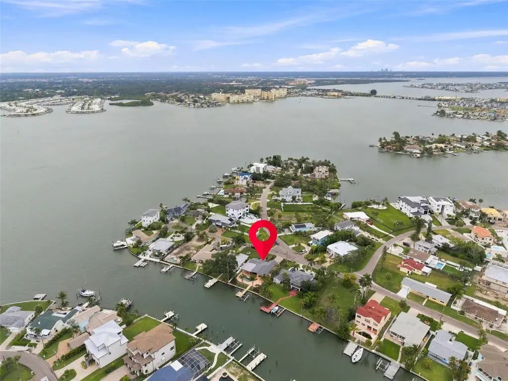 69 of 73 - 15918 Redington Drive, REDINGTON BEACH, FL