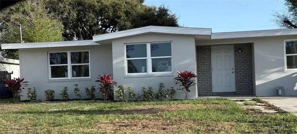 2216 E 109th Avenue, TAMPA
