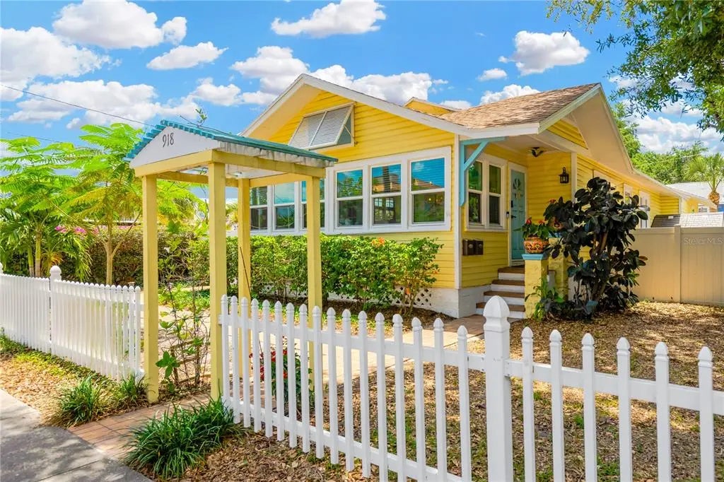 918 24th Avenue N, ST PETERSBURG