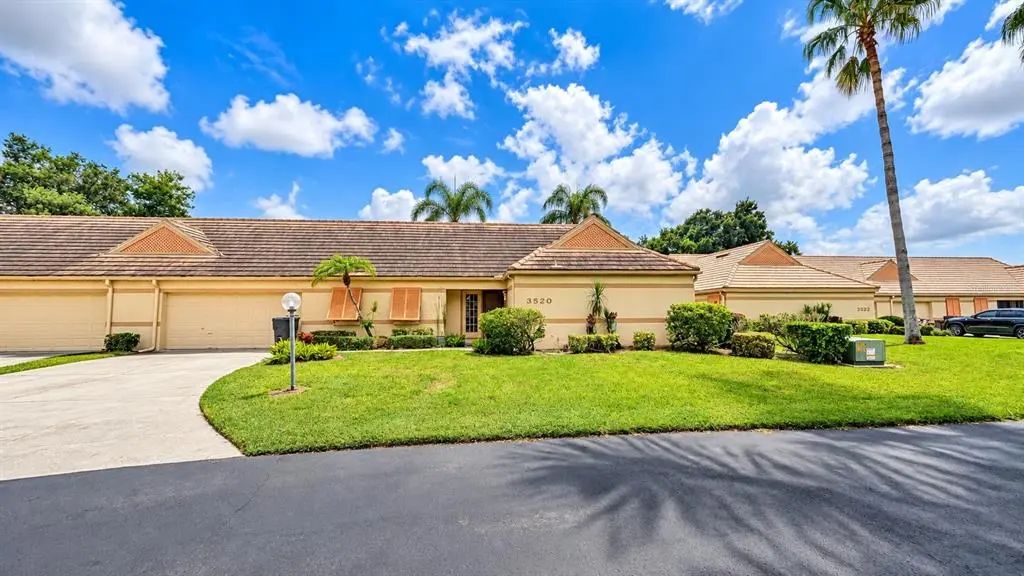 3520 57th Avenue Circle W 10, BRADENTON