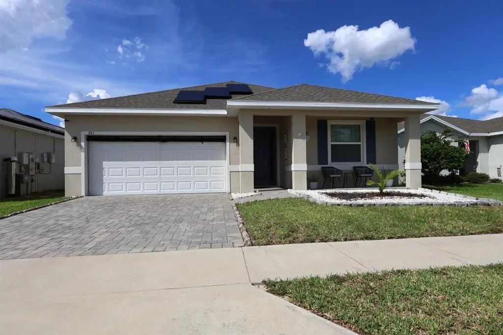 301 Golden Sands Circle, DAVENPORT