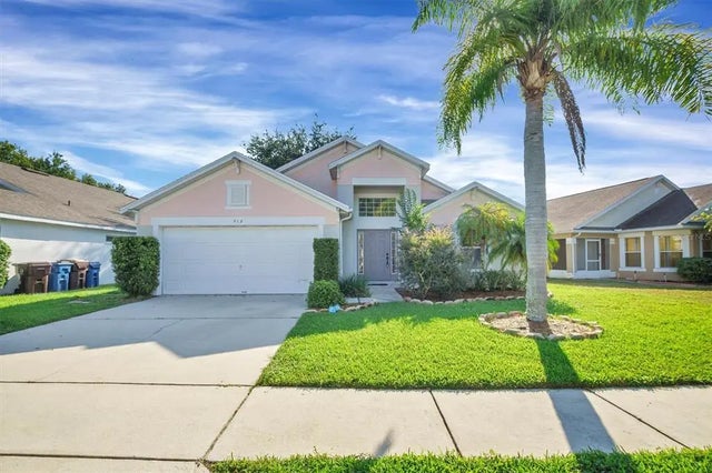 712 Windsor Estates Drive, DAVENPORT