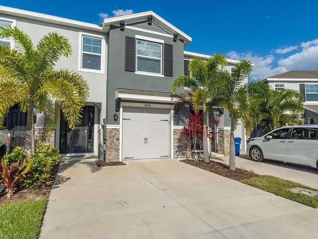8688 Ice Wine Street, SARASOTA