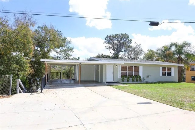 1219-1217 East Avenue, CLERMONT