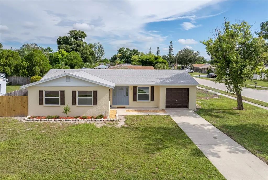 2918 Sandpointe Drive, BRADENTON