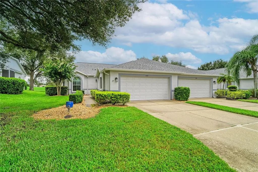5721 Cottonwood Street ., BRADENTON