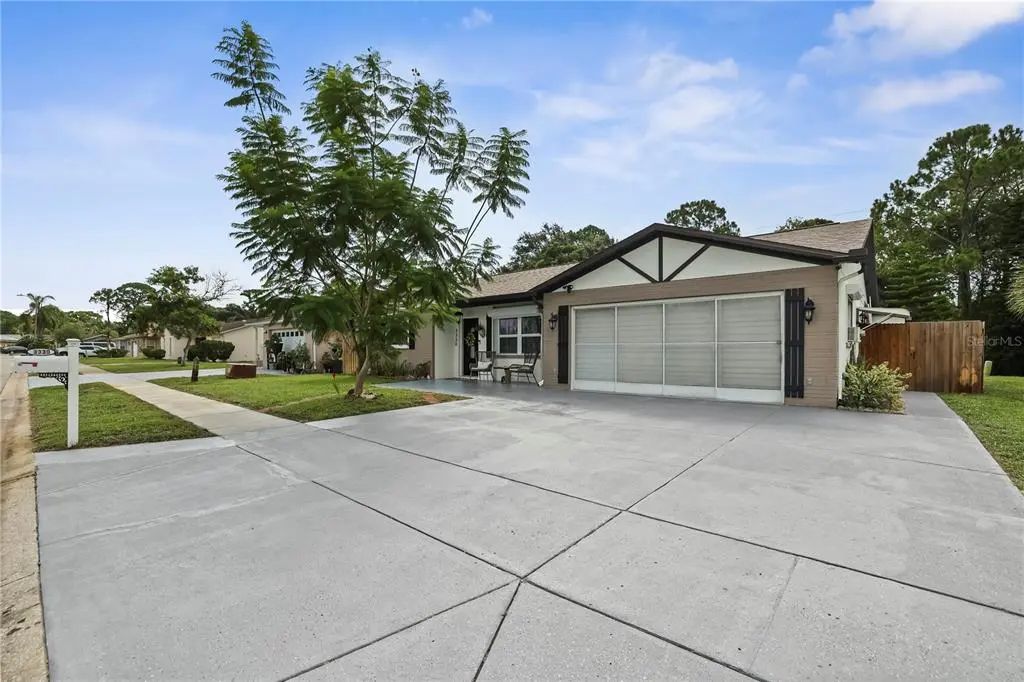 3330 Glenside Drive, HOLIDAY