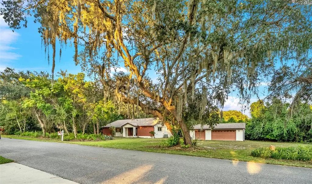 245 Agua Vista Street, DEBARY